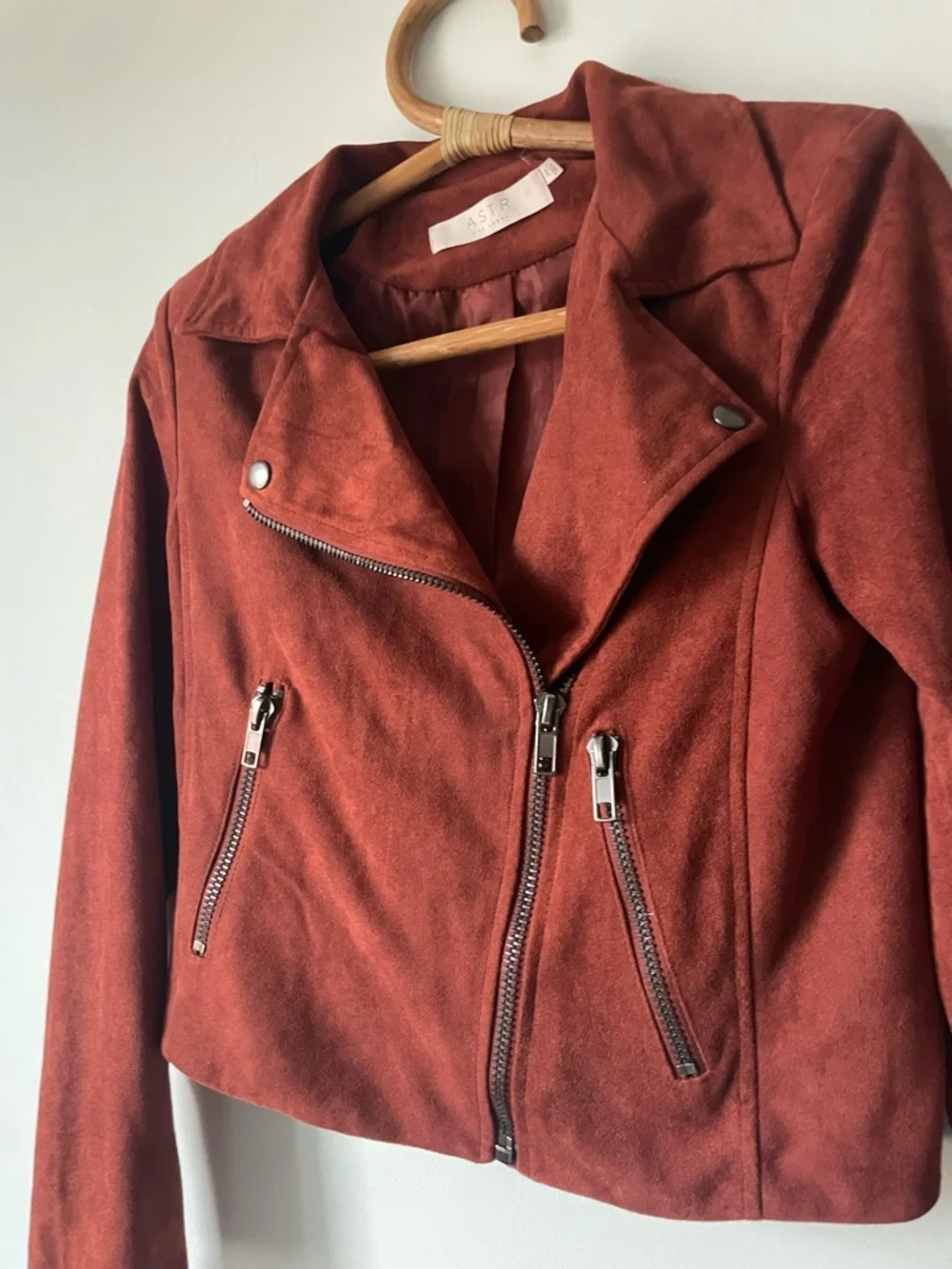 ASTR the Label Rust Faux Suede Moto Crop Jacket XS $90 - Picture 9 of 10